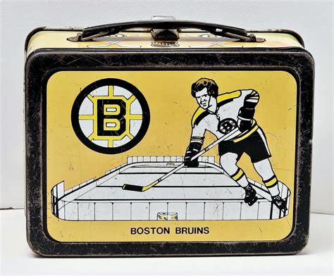 Very Rare 1973 Boston Bruins Metal Lunch Box by Unuversal 